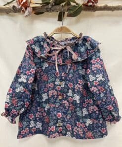 BLUSA DANIELA FLORES AZÚL Y ROSA LAZO ROSA